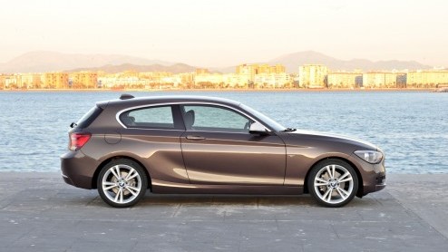 Vandaag testen we een kwartet nieuwe BMW-modellen. In Munchen staat de nieuwe 1 Serie driedeurs, de M135i, 3 Serie Touring en 3 Serie ActivHybrid klaar. Alle reden om de prijzen even op een rij te zet