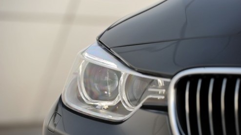 Meestal doet ze er in Mnchen wat langer over, maar ditmaal hebben ze de Touring al een half jaar na het verschijnen van de nieuwe BMW 3-serie Sedan klaar. Hij is een beetje gegroeid, maar vooral de b