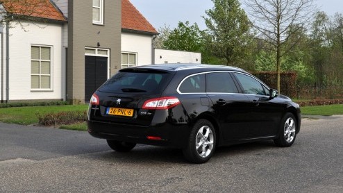 Peugeot neemt na zeven jaar afscheid van de 407 en ook de 607 is intussen met pensioen gestuurd. Aan de 508 en 508 SW de taak om het gemis van beide modellen op te vangen. De ingredinten zijn in iede