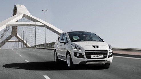 Peugeot presenteert in Genve een exclusieve serie van de Peugeot 3008 HYbrid4 dieselhybride. Uit een oplage van 300 stuks kunnen liefhebbers uit 11 Europese landen vanaf deze week een exemplaar reser