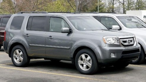 De Honda Pilot is bij ons geen bekende speler op de weg. De Japanners doen met deze forse SUV goede zaken in Amerika. Het nieuwe model, hier op fotos te zien, wordt volgende week gentroduceerd.