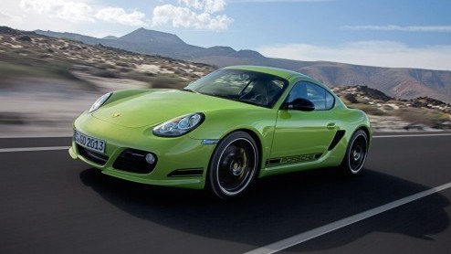 Porsche laat Porsche-liefhebbers natuurlijk niet van een koude kermis thuis komen op de AutoRAI. Het merk presenteert twee nationale primeurs; de Cayman R en speciale 911 Black Edition. Ook present zi