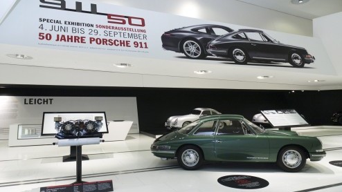 Porsche viert het vijftigjarig jubileum van de 911 groots op de twintigste editie van Goodwood Festival of Speed. Het Porsche Museum in Stuttgart stelt diverse topstukken ter beschikking.