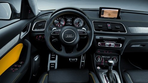 Audi heeft in Peking twee bijzondere studiemodellen van de Q3 klaarstaan. De RS Q3 heeft zich al mogen laten zien, maar de Q3 jinlong yufeng hadden we nog niet gezien. En nee, die naam hebben wij niet