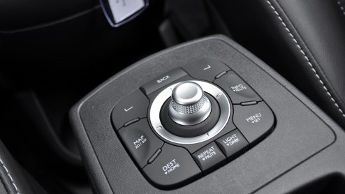 Renault heeft een nieuwe dieselmotor ontwikkeld. Slechts 1.6 liter groot, maar met een vermogen van 130 pk en 320 Nm de krachtigste in zijn klasse. Het blok heeft zowaar Formule 1-genen. We reden de n