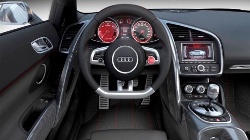 Wie een Audi TT diesel al vloeken in de kerk vindt, kan in Detroit waarschijnlijk nog eens op zijn achterste benen staan. Volgens Auto Motor und Sport komt Audi met een concept R8 langs die voorzien i