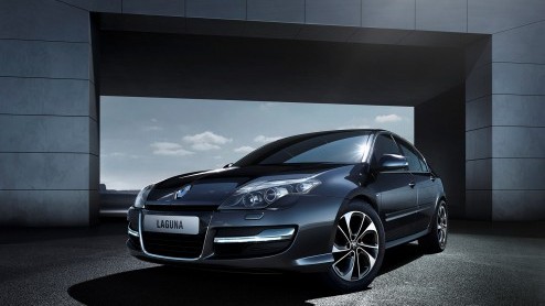 Renault heeft de Laguna Hatchback, Estate en Coup een facelift gegeven.