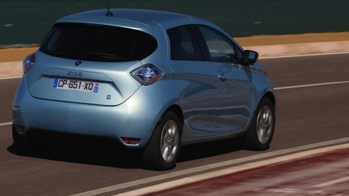 Autotest Renault ZOE, de vierde elektrische auto van Renault in de Z.E. familie. Compact en toch relatief ruim.