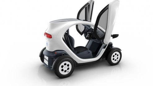 Op de Autosalon geeft Renault de Twizy opnieuw aandacht. Het elektrische stadskarretje komt begin 2012 op de markt en heeft nu ook een prijs: 6990 euro. De accu kost via een leaseconstructie 45 euro p