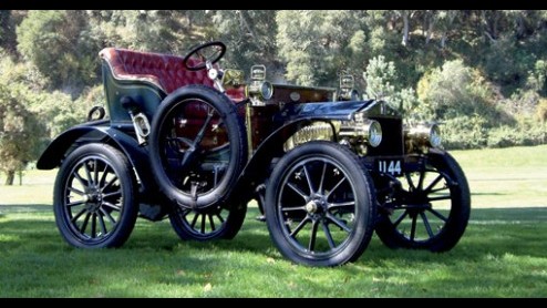 Een Rolls Royce in de verkoop voor 4,9 miljoen euro? Dat moet een hele bijzondere zijn. Dat is het ook, want dit 103 jaar oud exemplaar is de oudste ter wereld. Hij werd gekocht door een particuliere