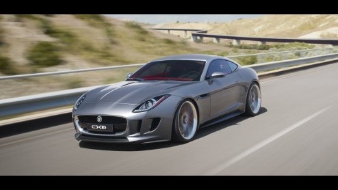 Met de Jaguar F-Type lijkt er een heel leuke roofkat aan te komen. Nu wordt de spiritueel opvolger van de legendarische E-Type ook leverbaar met een dikke V8 onder de kap. Dat wordt smullen!