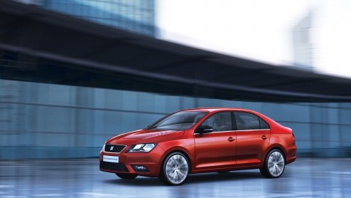 Hij had nog even geheim moeten blijven maar kent vanaf vandaag nog maar weinig geheimen; de nieuwe Seat Toledo, te zien in Geneve als studiemodel. Zie hier de eerste beelden.