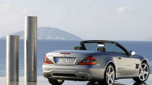 De facelift van de Mercedes SL was al even onder ogen gekomen, en op de autosalon van Genve kunnen we volgende maand de officile introductie van deze vernieuwde sportieve tweezitter verwachten. Het