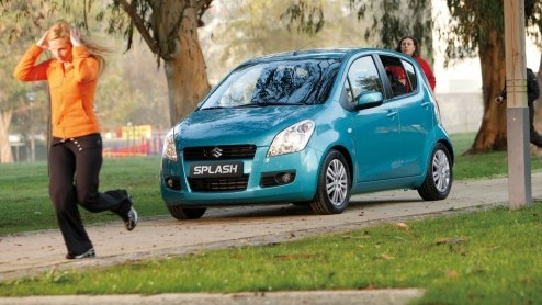 Na de Opel Agila is nu ook evenknie Suzuki Splash per direct belastingvrij. De compacte Japanner met 1.0 VVT benzinemotor heeft nu een CO2-uitstoot van 109g/km. Samen met het energielabel A en 14% bij