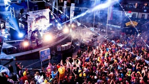 Een week lang DJ-muziek, sneeuwsporten, de unieke roadtrip en lekker veel Volvo; dat is waar het bij Volvo Snowbombing 2011 om draait. Midden op de pistes van Mayrhofen, van 4 tot 9 april. An offer we