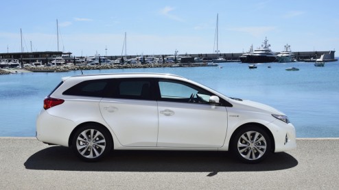 Autotest Toyota Auris Touring Sports, we hebben gereden met de diesel- en hybridevariant.