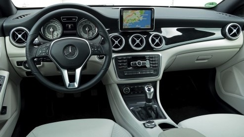 Mercedes voegt CLA 220 CDI toe aan het leveringsprogramma, met een zesbak of zeventraps automaat met dubbele koppeling. De bijtelling blijft 20%.
