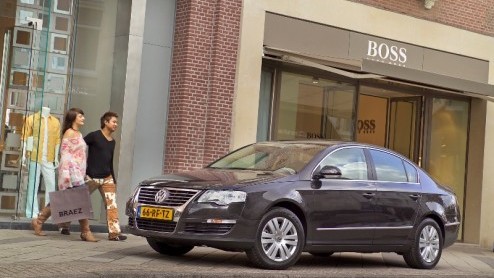 De teller van het aantal verkochte auto's in 2007 stopte bij 504.198 stuks. Dat is vier procent meer dan in 2006, aldus de cijfers van het RDC Datacentrum. Topper is nog altijd Volkswagen, op de voet