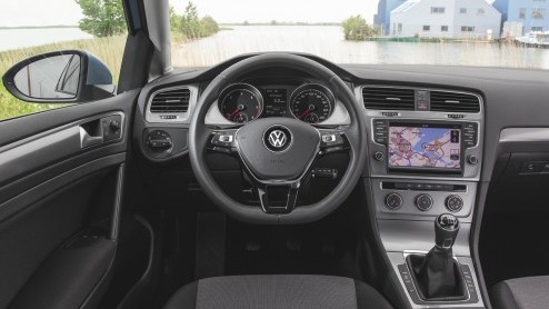 Autotest nieuwe Volkswagen Golf BlueMotion 2013, met nieuwe 110 pk sterke 1.6 TDI en een verbruik van 3.2 l/100km.