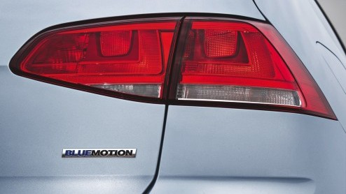 Autotest nieuwe Volkswagen Golf BlueMotion 2013, met nieuwe 110 pk sterke 1.6 TDI en een verbruik van 3.2 l/100km.
