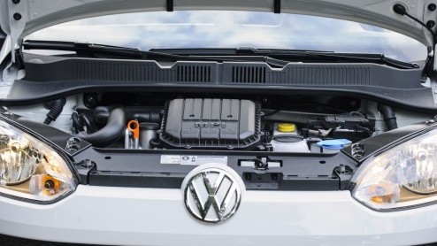 Na het introduceren van de driedeurs Volkswagen Up is het de beurt aan de vijfdeursversie. Omdat twee extra portieren an sich weinig aanleiding geven voor een nieuwe rijtest, nemen we Up-jes onder de