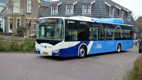 Zes elektrisch aangedreven stadsbussen gaan rijden op Schiermonnikoog. Fabrikant? Het Chinese BYD.