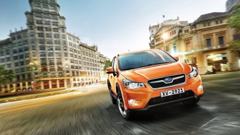 Subaru heeft op de IAA de nieuwe XV uit de hoed getoverd. De stoere Impreza wordt leverbaar met benzinemotoren en een diesel en belooft zijn ruige looks te combineren met rijplezier. Medio 2012 staat-