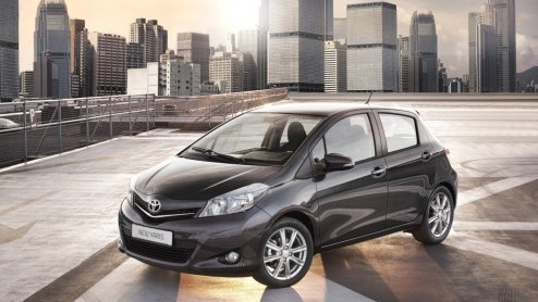 Toyotas nieuwe Yaris staat te trappelen van ongeduld in Nederland de weg op te gaan. Wij zochten de Japanner in Kopenhagen om de eerste kilometers te maken. Wat zijn onze bevindingen?