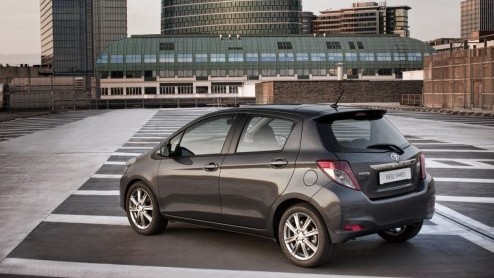 Toyotas nieuwe Yaris staat te trappelen van ongeduld in Nederland de weg op te gaan. Wij zochten de Japanner in Kopenhagen om de eerste kilometers te maken. Wat zijn onze bevindingen?