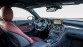 Het oversmakelijke AMG-interieur met, jawel, zo'n aan de onderzijde afgeplat stuurtje.