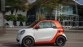 Nieuwe smart fortwo edition1 rijdend