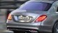Een beetje CLS en CL, de nieuwe S-Klasse gaat duidelijk voor slank en modern design.