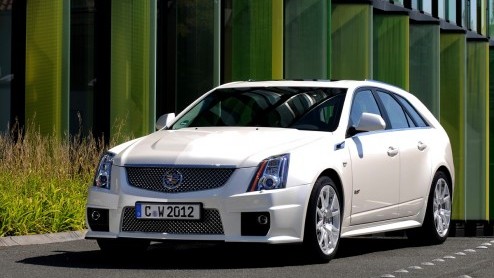 Een honderdsprint in krap vier tellen en een topsnelheid van meer dan 300 km/u. Maak kennis met de Cadillac CTS-V Wagon, een Corvette in gezinsverpakking. Op en rond de Duitse Autobahn gaven we de nie