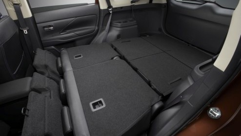 In september wordt de nieuwe generatie Mitsubishi Outlander verwacht. Om alvast interesse te wekken maakt de importeur de vanafprijzen en beschikbare uitvoeringen bekend. De nieuwe Outlander is er van