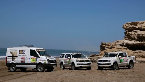 De Dakar Rally staat bekend als een van de zwaarste auto- en motorsportevenementen ter wereld. Volkswagen Bedrijfswagens stelt voor de derde keer een vloot voertuigen ter beschikking voor de ondersteu