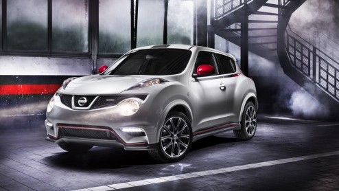 De Nissan Juke-R is voor slechts een handjevol mensen (met een flinke zak geld) in beperkte productie gegaan. Het eerste exemplaar kost zon 500.000 euro en is op weg naar de eerste koper. De sportiev