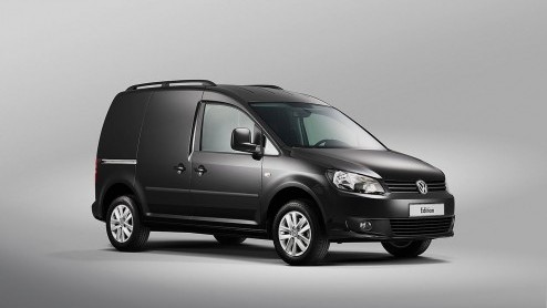 Volkswagen viert 65 jaar Transporter en trakteert op korting en een actiemodel. Zo is de Volkswagenbus er al speciale 65 Edition uitvoering en biedt de importeur 65 dagen lang 65% korting op actiepakk