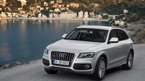 Audi heeft de prijslijst van de Q5 Hybrid gedrukt. De hybride SUV is te bestellen voor prijzen vanaf 65.500 euro. De orderboeken zijn inmiddels geopend en de eerste exemplaren zullen in het vierde kwa