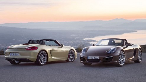 Tijdens de start van Autosalon van Genve op 6 maart beleeft de Porsche Boxster zijn werelddebuut. Ook wordt de Porsche-stand gevuld met een duo dat voor het eerst in Europa te zien is; de Panamera GT