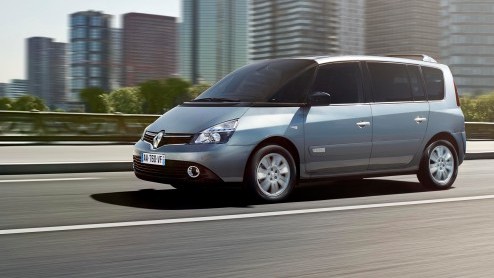 Eind september zet Renault de subtiel vernieuwde Espace bij de dealer, voortaan alleen nog als Grand Espace. Zojuist meldt de importeur dat de immer nog populaire MPV vanaf net geen 41 mille in de pri