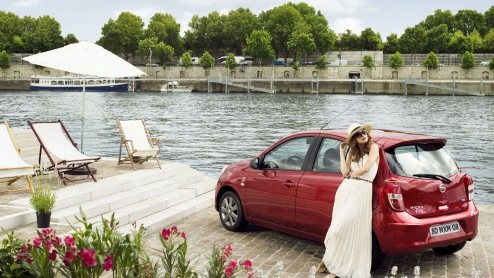 Nissan heeft samen met modemagazine ELLE een speciale uitvoering van de Micra bedacht; de Micra ELLE. Voorzien van extra snufjes en specifieke styling debuteert de Japanner op de Autosalon van Parijs.