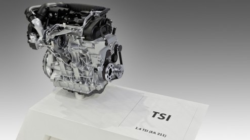 De Volkswagen Groep introduceert een nieuw technisch platform MQB, dat door variabiliteit voor veel nieuwe modellen aan de basis zal staan. Tegelijkertijd worden ook nieuwe TSI en TDI-motoren gentrod