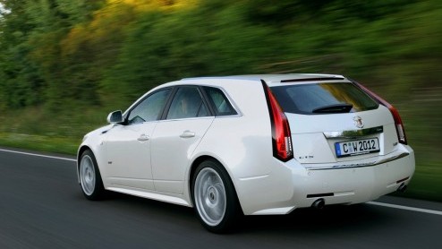 Een honderdsprint in krap vier tellen en een topsnelheid van meer dan 300 km/u. Maak kennis met de Cadillac CTS-V Wagon, een Corvette in gezinsverpakking. Op en rond de Duitse Autobahn gaven we de nie