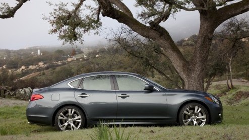 De Van Kerkhof & Visscher Groep heeft dit jaar de activiteiten van Infiniti in Nederland overgenomen van AutoBinck Holding. Deze overname geeft tegelijkertijd het startsein voor drie nieuwe vestiginge