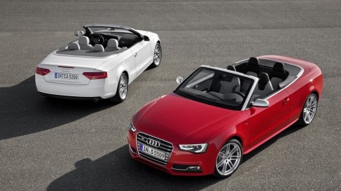 Audi pakt door. Na de komst van de nieuwe A6 is het nu de beurt aan de vernieuwde A5 en S5. Het duo is door een facelift optisch strakgetrokken en tot 22% zuiniger. De 1.8 TFSI valt zelfs in de 20% bi