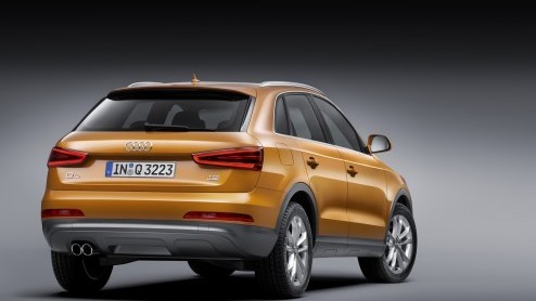 En dit is m dan, de Audi Q3! De nieuwe compacte SUV debuteert op de autotentoonstelling van Sjanghai en arriveert net na de zomer in ons land.