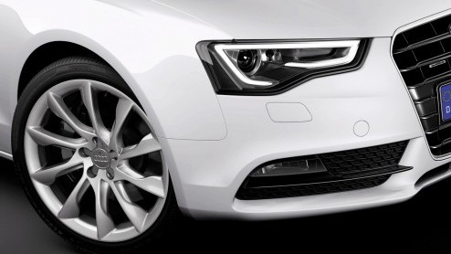 Audi heeft alle modelvarianten van de Audi A5 vernieuwd en maakt nu de modelprijzen bekend. Veel uitvoeringen zijn in prijs verlaagd, de 1.8 TFSI komt in aanmerking voor 20% bijtelling. Audi doet zake