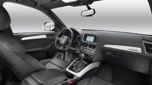 Het leveringsprogramma van de Audi Q5 wordt per aanstaande november uitgebreid met een voorwielaangedreven versie. Dit model is uitgevoerd met een 2.0 TDI met 143 pk, die standaard aan een zesversnell