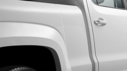 Volkswagen breidt het leveringsprogramma van de Amarok uit. Vanaf september is de pick-up ook leverbaar met verlengde wielbasis en een extra ruime laadbak. In deze nieuwe uitvoering is de Amarok lever