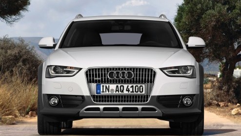 In navolging van de vernieuwde Audi A4 Limousine en Avant staat vanaf volgende maand de geretoucheerde A4 allroad in de showroom. Prijzen vallen tot 3000 euro lager uit dan voorheen; de vanafprijs lig